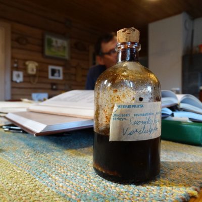 Liniment against the swelling and occlusion of veins by “Viekin mummo” — a famous Northern Karelian healer Anni Pölönen (1889-1960), who prepared her medicines by combining wild plants and ingredients bought in a local drug store. Her son had to cease this practice after the drug stores in Finland had stopped selling raw ingredients. Photo by Natalia Kuznetsova