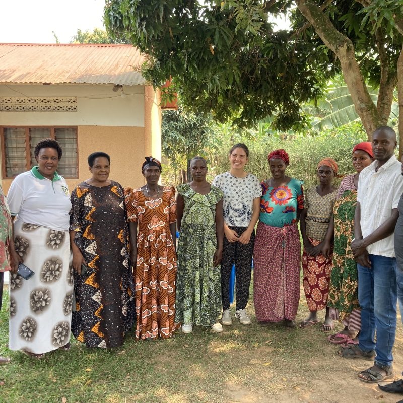 Storie delle comunità in Uganda e il loro ruolo nella preservazione del profondo legame con la natura e la sovranità alimentare