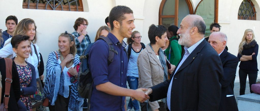 studenti con Petrini